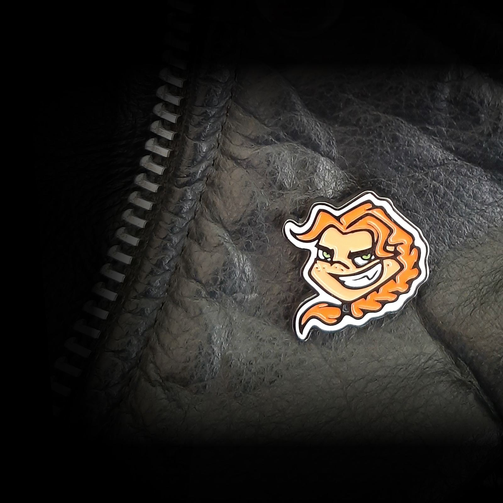 Metal pin "Victoria"